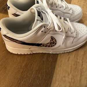 Nike Dunks Low SE women’s Brand New
